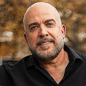 Profile photo for Jason Creighton