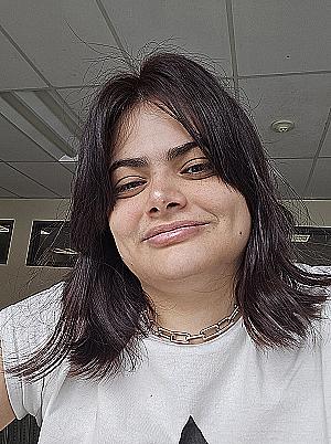 Profile photo for Isabela Meneses Bonfim