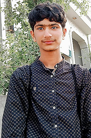 Profile photo for Samran kiayani