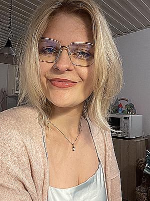 Profile photo for Janine Riekeberg