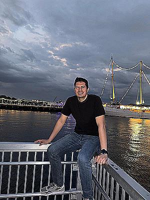 Profile photo for Marlon Deras