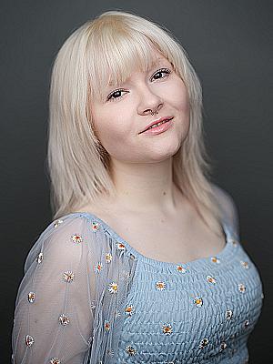 Profile photo for Julia Kwiecien