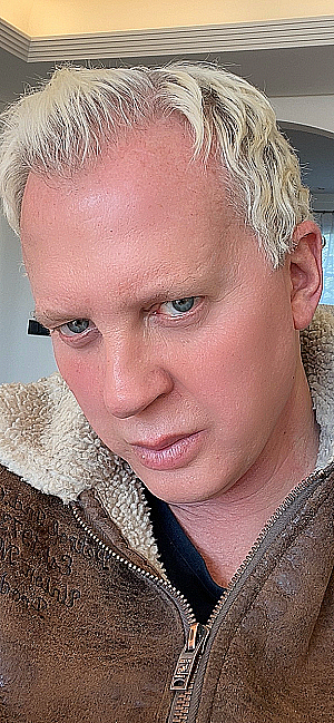 Profile photo for Simon Migdal