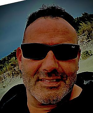 Profile photo for JAY BRADLEY