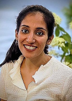 Profile photo for Radha khanna