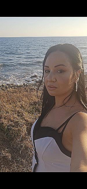 Profile photo for Nancy Mazawi Shahock.