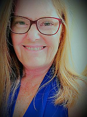 Profile photo for Julie Amber Gianera