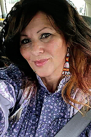 Profile photo for Featherheaven Michelle McGirt