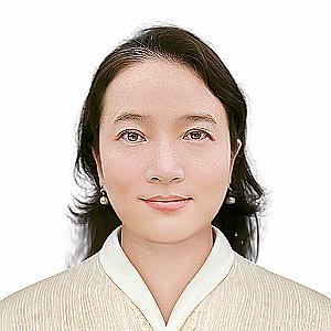 Profile photo for Julie Marchandise