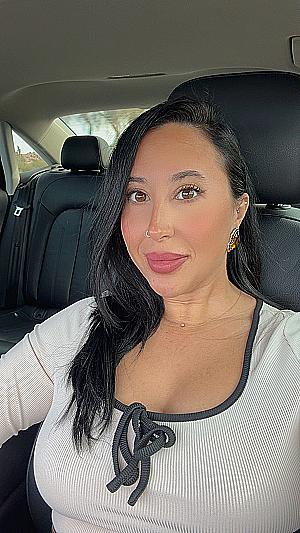 Profile photo for Lauren Gentile