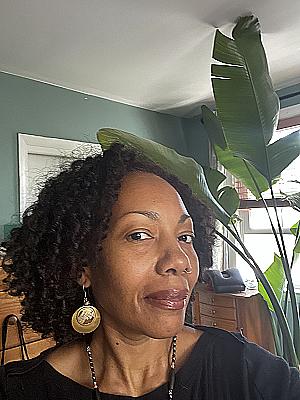 Profile photo for Laira Lucas