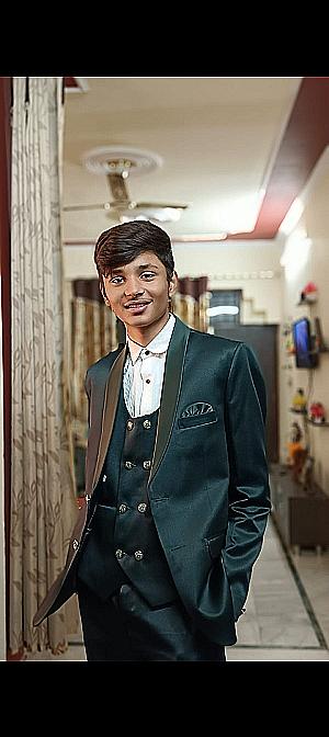 Profile photo for Madhur Bhardwaj