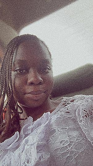 Profile photo for Lawrencia Lawrencia