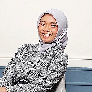 Profile photo for Zahra Anisa