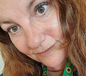 Profile photo for Liz Aspinall