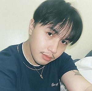 Profile photo for Justine Galanza