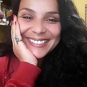 Profile photo for Elisa Taborda