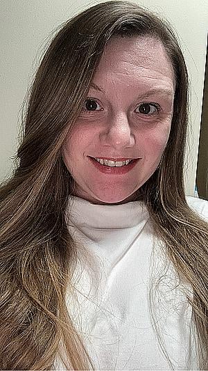 Profile photo for Cynthia Lora