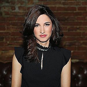 Profile photo for Corina Alexandrescu