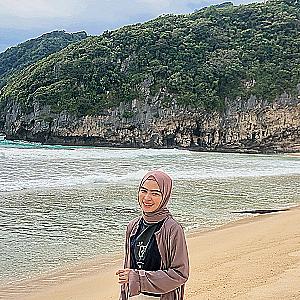 Profile photo for Siti Khodijah