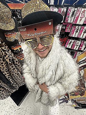 Profile photo for Brandon Wood