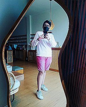 Profile photo for Feb by