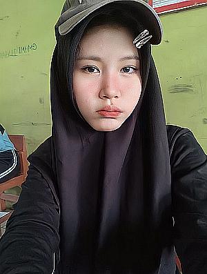 Profile photo for Rahma Alia