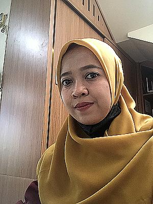 Profile photo for Eva Purwasuci