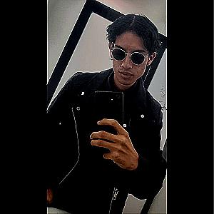 Profile photo for Ryan Vedder