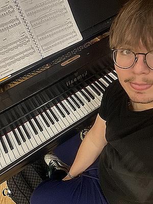 Profile photo for Bruce Barrett