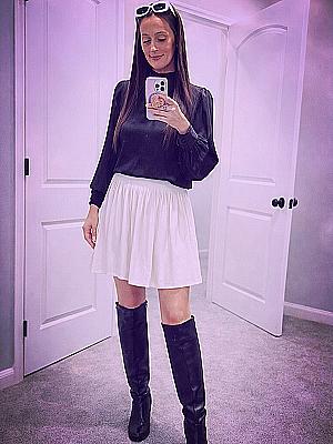 Profile photo for Holly Ketchum