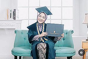 Profile photo for Gita Silvia Pamungkas