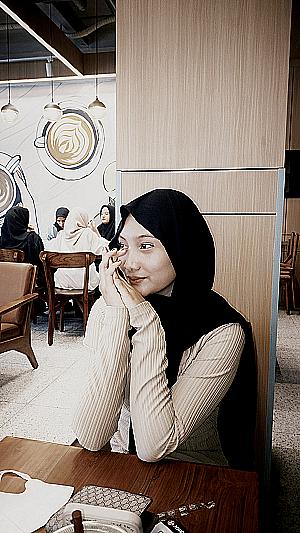 Profile photo for nayla arifa