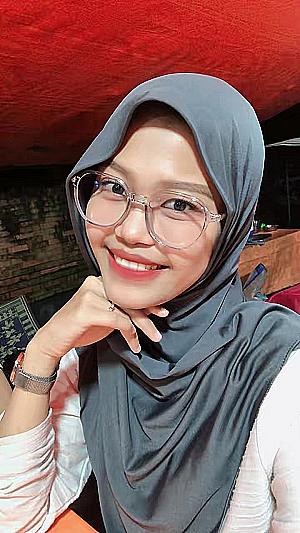 Profile photo for Yessi lestari