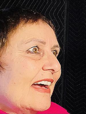 Profile photo for Lynette Mieglitz