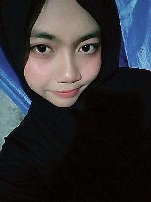 Profile photo for Nahla Syalwa