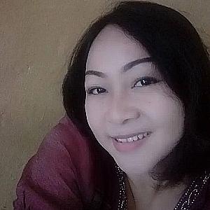 Profile photo for Elisa Indah Kartika