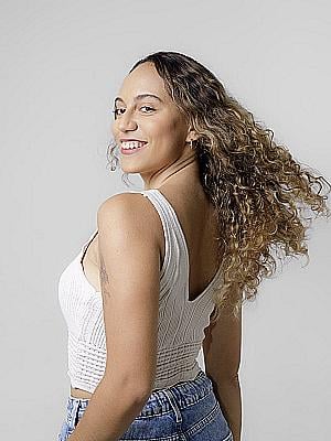 Profile photo for Júlia Moitinho