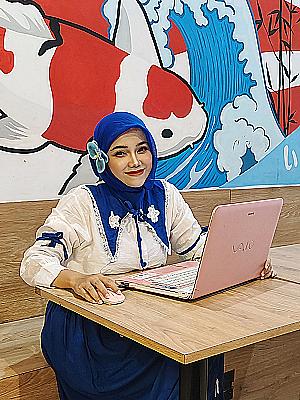 Profile photo for Khusnul Khotimah