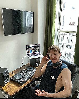 Profile photo for Ethan Reddington