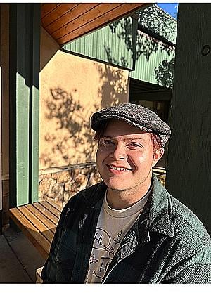 Profile photo for Darien F