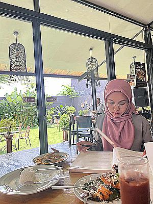 Profile photo for Siti nur Maesyiah