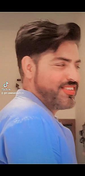 Profile photo for Mubeen murtaza