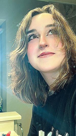 Profile photo for Aria Dempsey