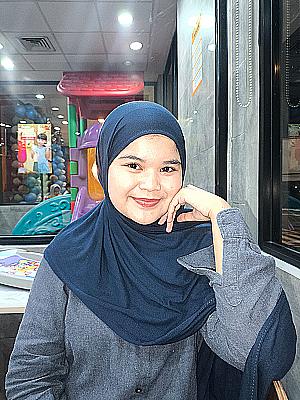 Profile photo for Alya Maura