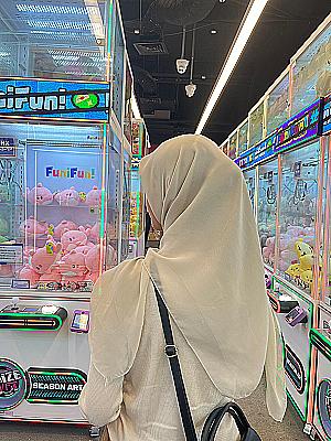 Profile photo for Meutia Meutia