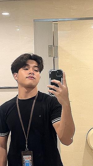 Profile photo for Simki Rhman