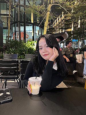 Profile photo for Dayang Zulaikah