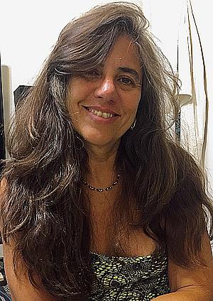 Profile photo for Anamaria Albuquerque