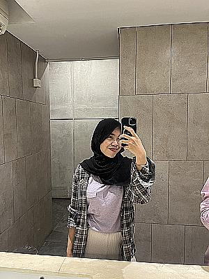 Profile photo for Analhaq Yoan Alinski Alexani